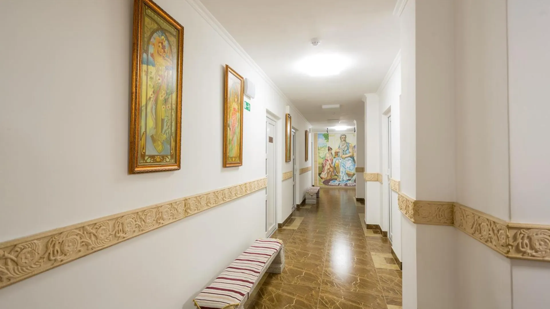 Zamek Luzec Spa & Wellness Resort Karlsbad 4*,  Tjeckien