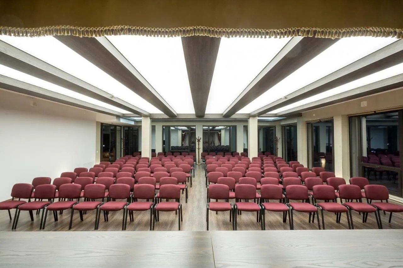 Zamek Luzec Spa & Wellness Resort Κάρλοβι Βάρι